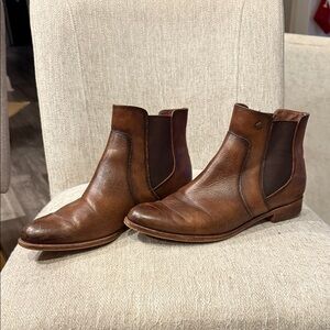 Isola Boots